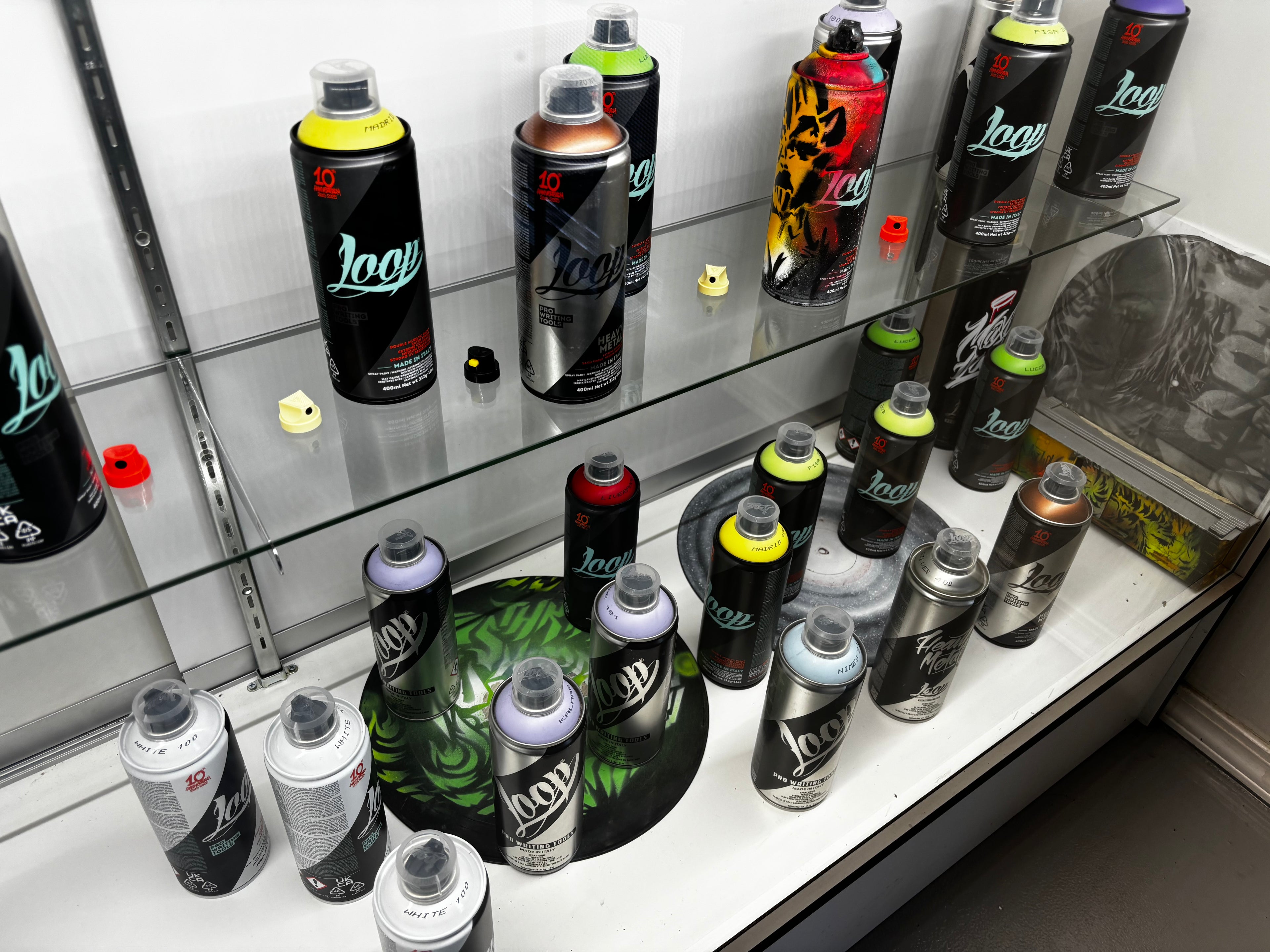 Loop Spray Paint